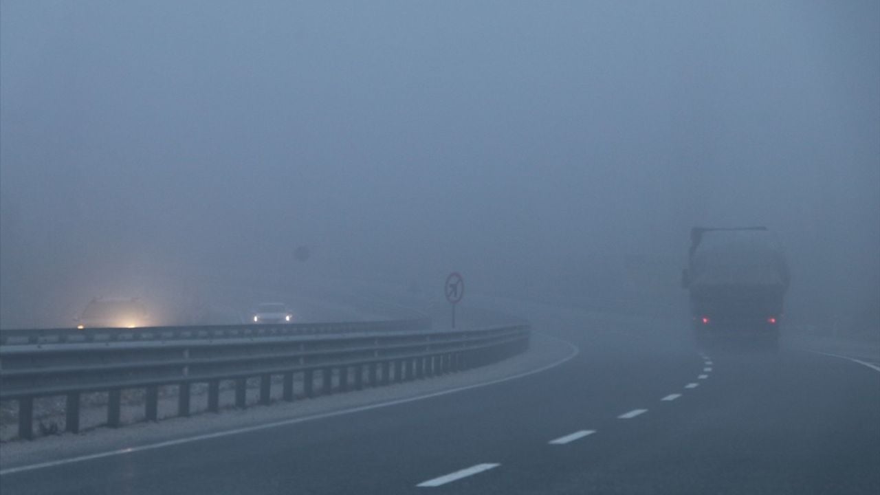 Çankırı-Kastamonu Kara Yolunda Kar ve Sis Etkili