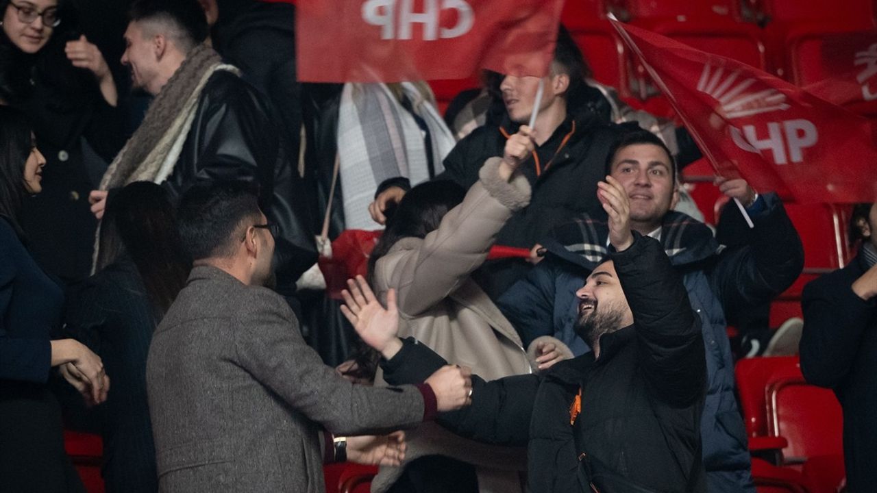 Cem Aydın, CHP Gençlik Kolları Genel Başkanı Seçildi