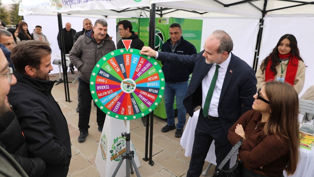 Çevre Tırı, Niğde'de Üniversite Öğrencileriyle Buluştu