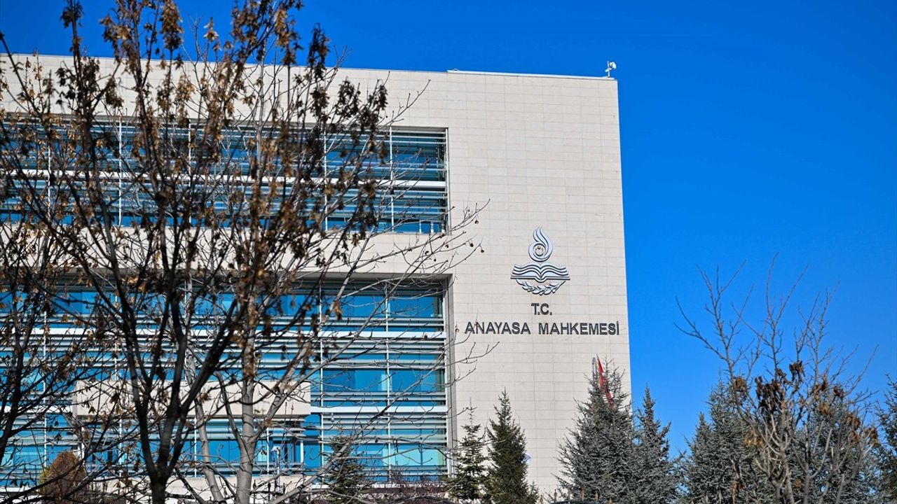 CHP, E-Ticarette Lisans Ücreti Düzenlemesine İptal Davası Açtı