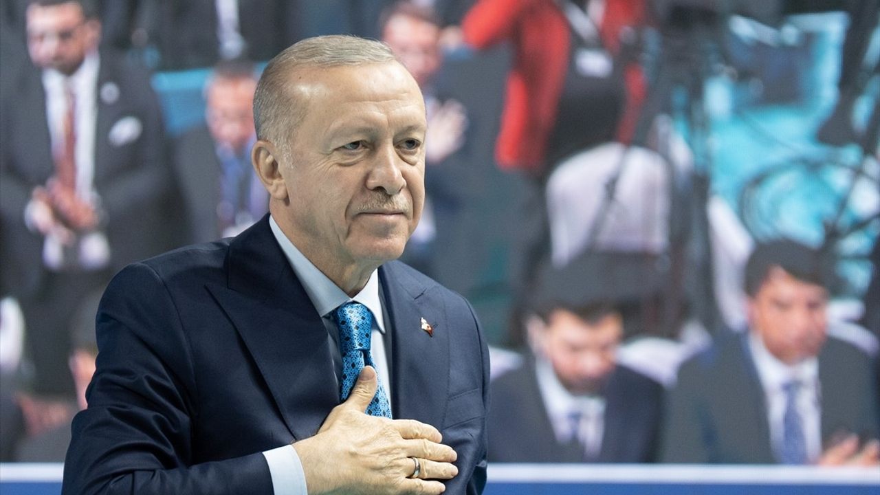 Cumhurbaşkanı Erdoğan, bölücü örgütlere karşı mücadele vurgusu yaptı