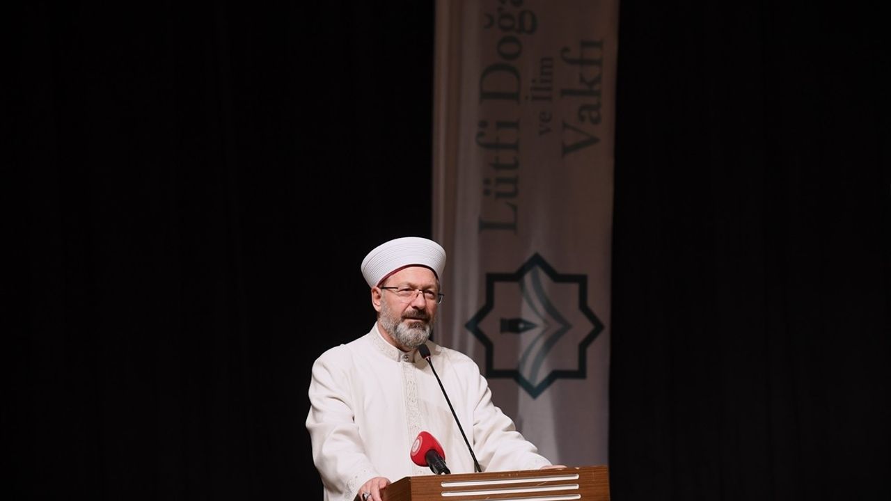 Diyanet İşleri Başkanı Erbaş, Lütfi Doğan Hocaefendi Anma Programı'nda Vakıf Anlayışını Vurguladı
