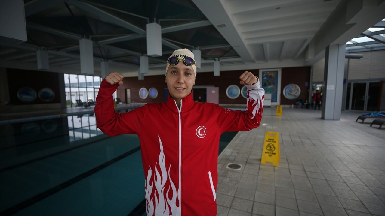 Dünya Şampiyonu Para Yüzücü Deniz Şevin Şentuna'nın Hedefi 2028 Paralimpik Madalyası
