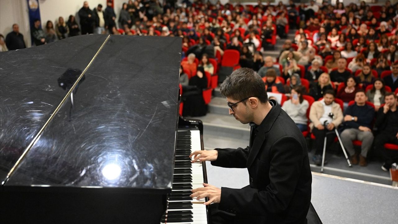 Edirne'de Engelliler ve Yakınları Başarı Hikayelerini Paylaştı