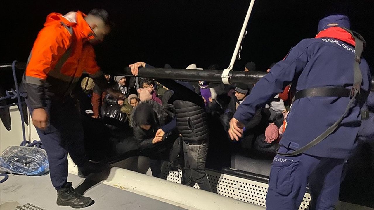Ege Denizi'nde 89 Düzensiz Göçmen Yakalandı