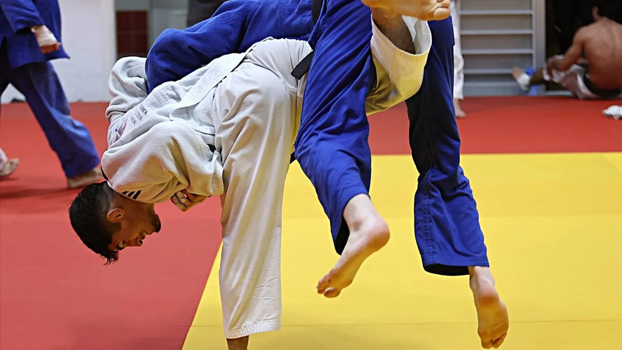 Emirhan Karahan, 2028 Olimpiyatları İçin Ter Döküyor