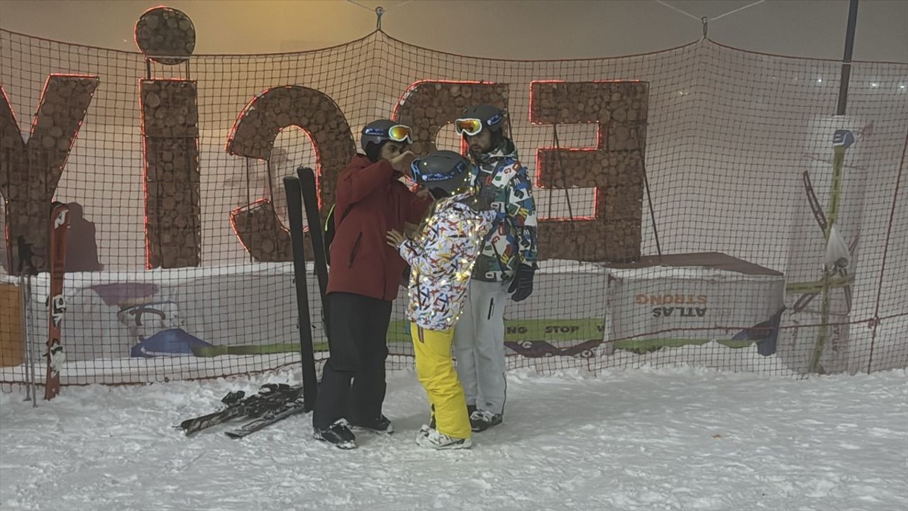 Erciyes Kayak Merkezi'nde Meşaleli Yeni Yıl Kutlaması Yapıldı