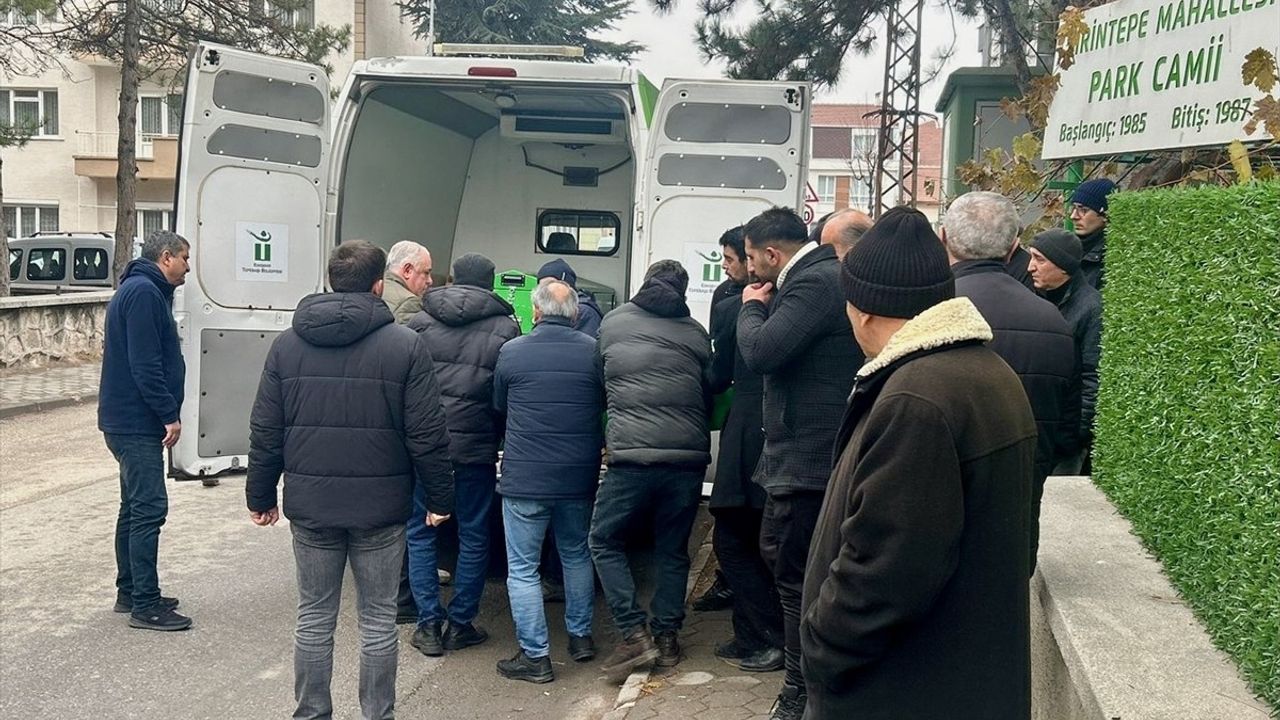 Eskişehir'de Egzoz Gazından Zehirlenen Kişi Hayatını Kaybetti