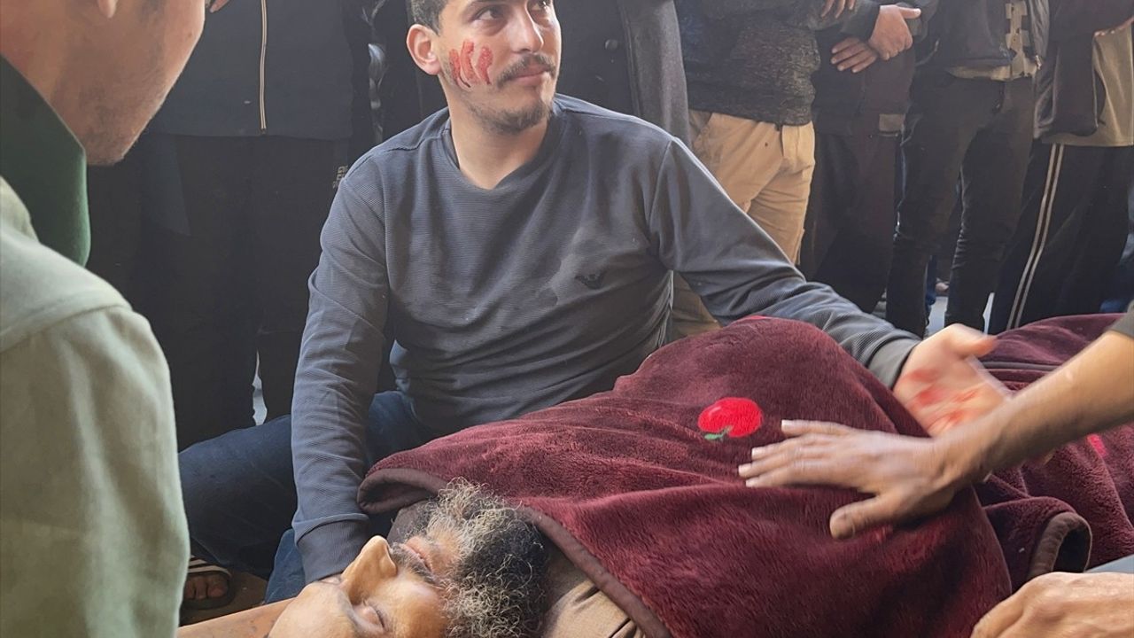 Filistinli Halid Dede, Torunu Rim'e Veda Ettiği Anla Hayatını Kaybetti