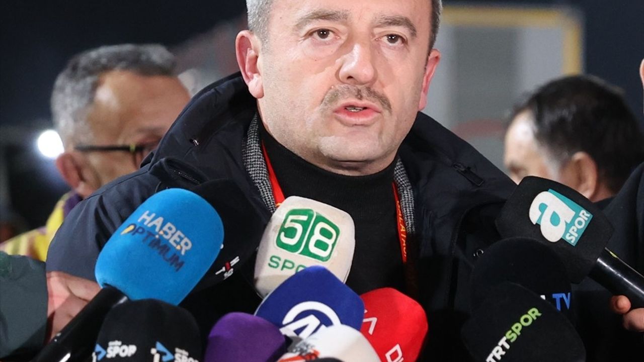 Galatasaray Yönetici İbrahim Hatipoğlu'ndan Turgut Doman'a Sert Eleştiri