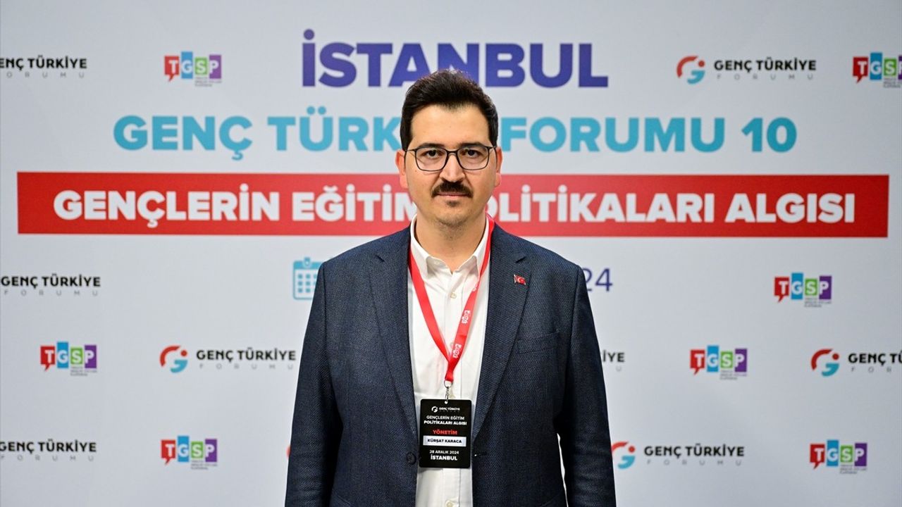 Genç Türkiye Forumu'nda Eğitim Politikaları Ele Alınıyor