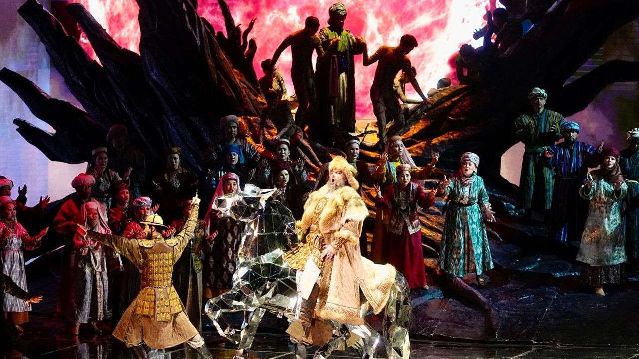 Han Sultan: Altın Orda Operası İstanbul'da Sanatseverlerle Buluştu