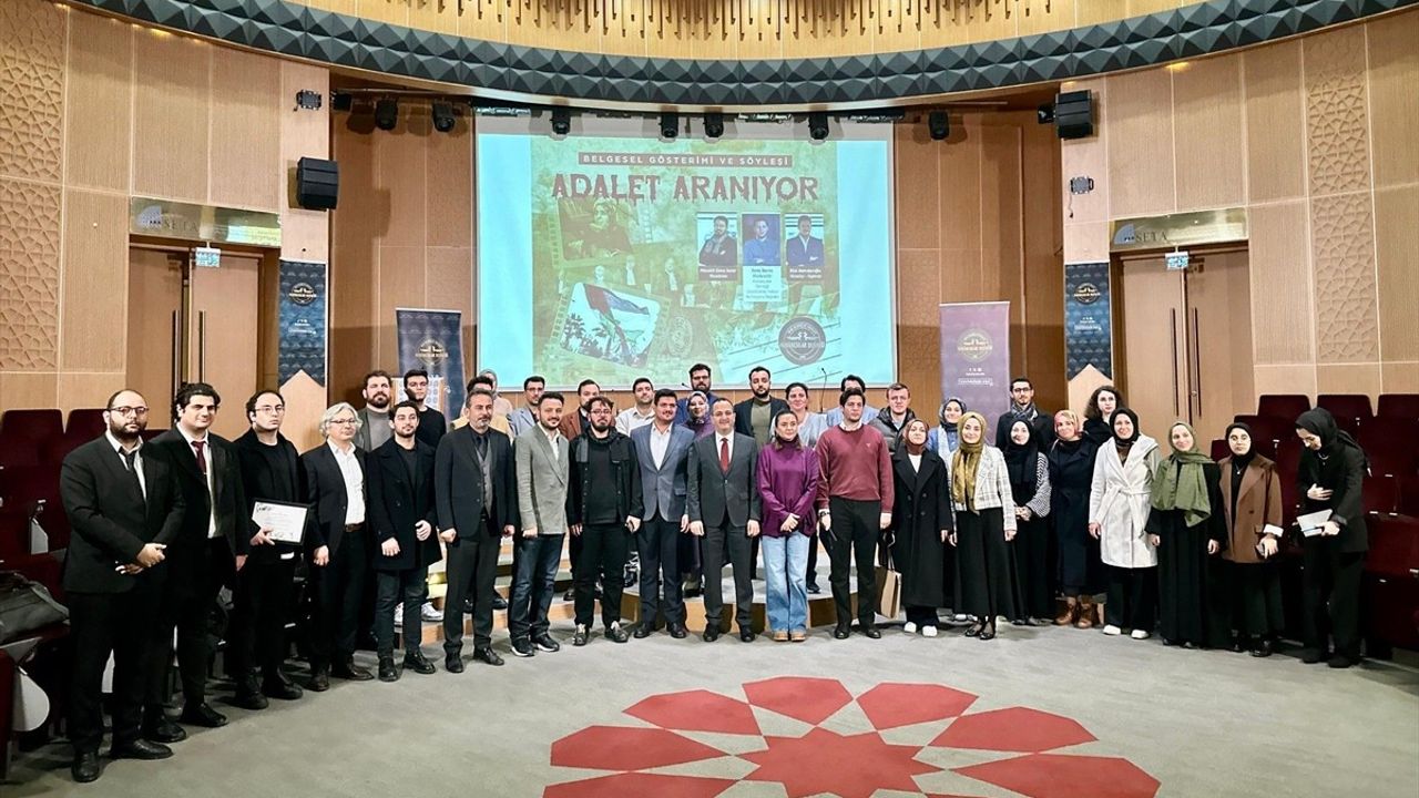 Hukukçular Derneği'nin "Adalet Aranıyor" Belgeseli Gösterildi