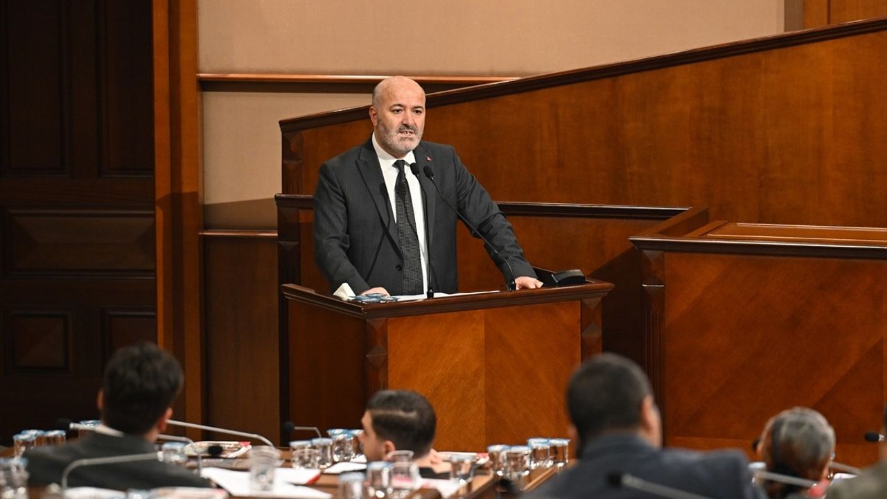 İBB Meclisi'nde İSPARK Ücretleri ve Sayıştay Raporu Görüşüldü