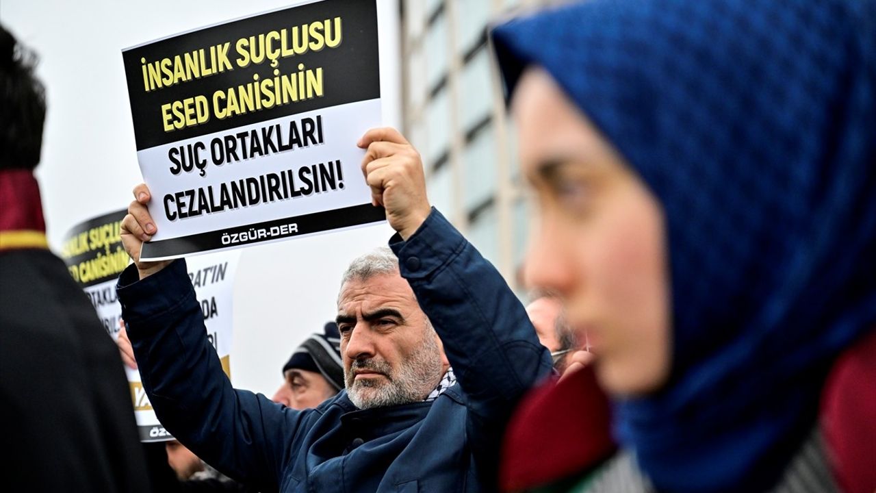 İstanbul'da Beşşar Esed Propagandası Yapan 7 Kişi Hakkında Suç Duyurusu