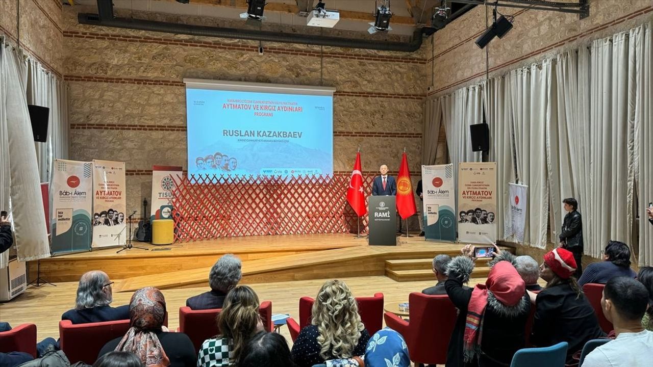 İstanbul'da Kırgız Kültürü ve Aydınları Tanıtıldı