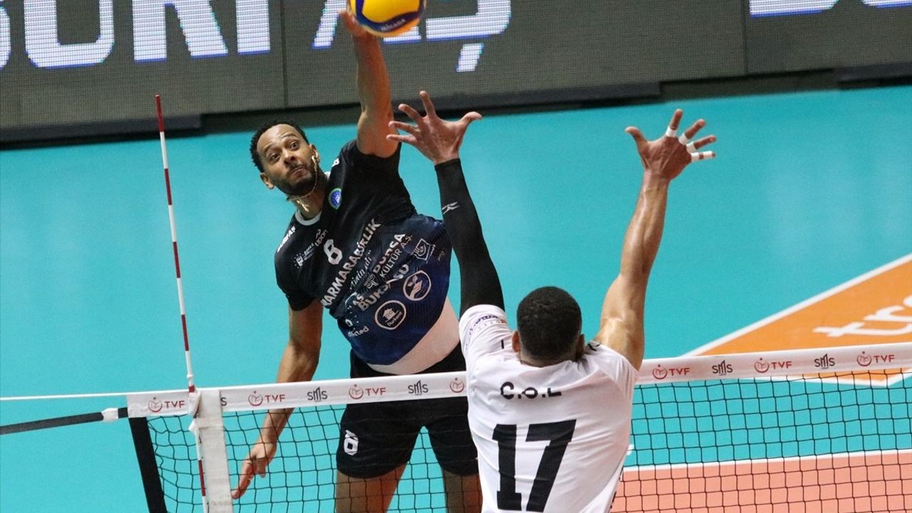 İstanbul Gençlikspor, Bursa Büyükşehir Belediyespor'u Deplasmanda 3-2 Geçti