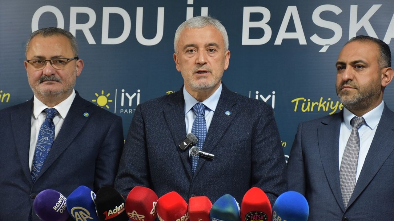 İYİ Parti Genel Başkan Yardımcısı Yılmaz, asgari ücret ve partinin yükselen oy oranıyla ilgili açıklamalarda bulundu