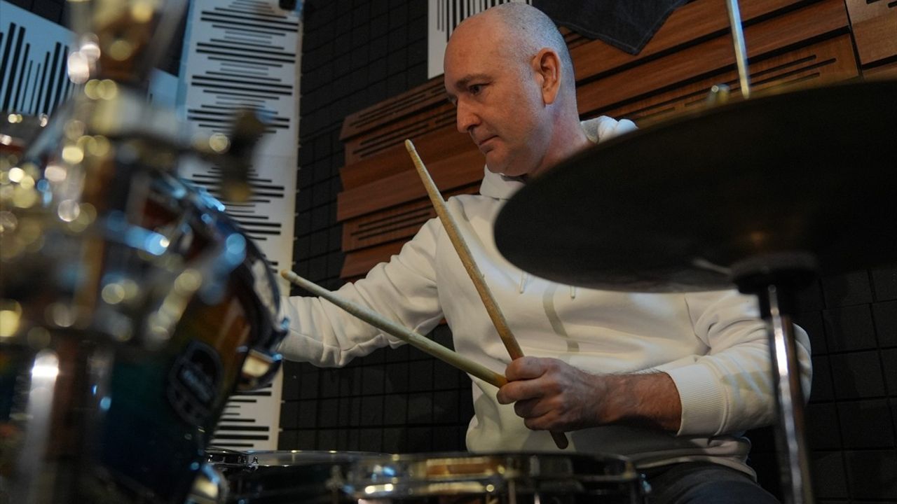 İyilik İçin Müzik Derneği, Çocuklar için Müzik Sınıfları Kuruyor