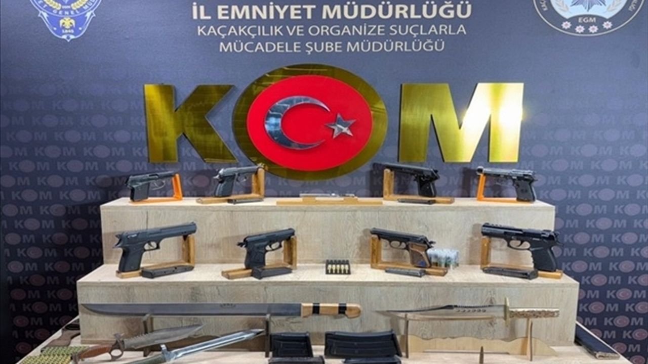 Kahramanmaraş'ta Eş Zamanlı Operasyonda 27 Silah Ele Geçirildi