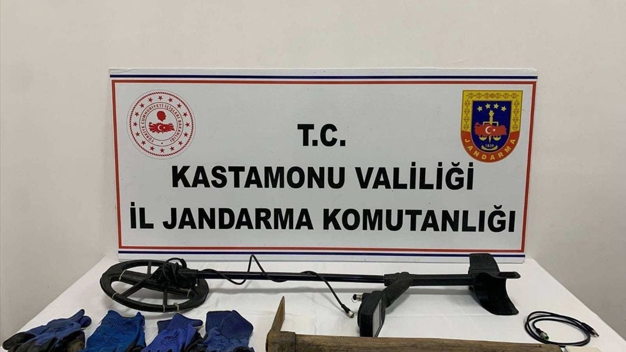 Kastamonu'da Kaçak Kazı Yapan İki Kişi Yakalandı