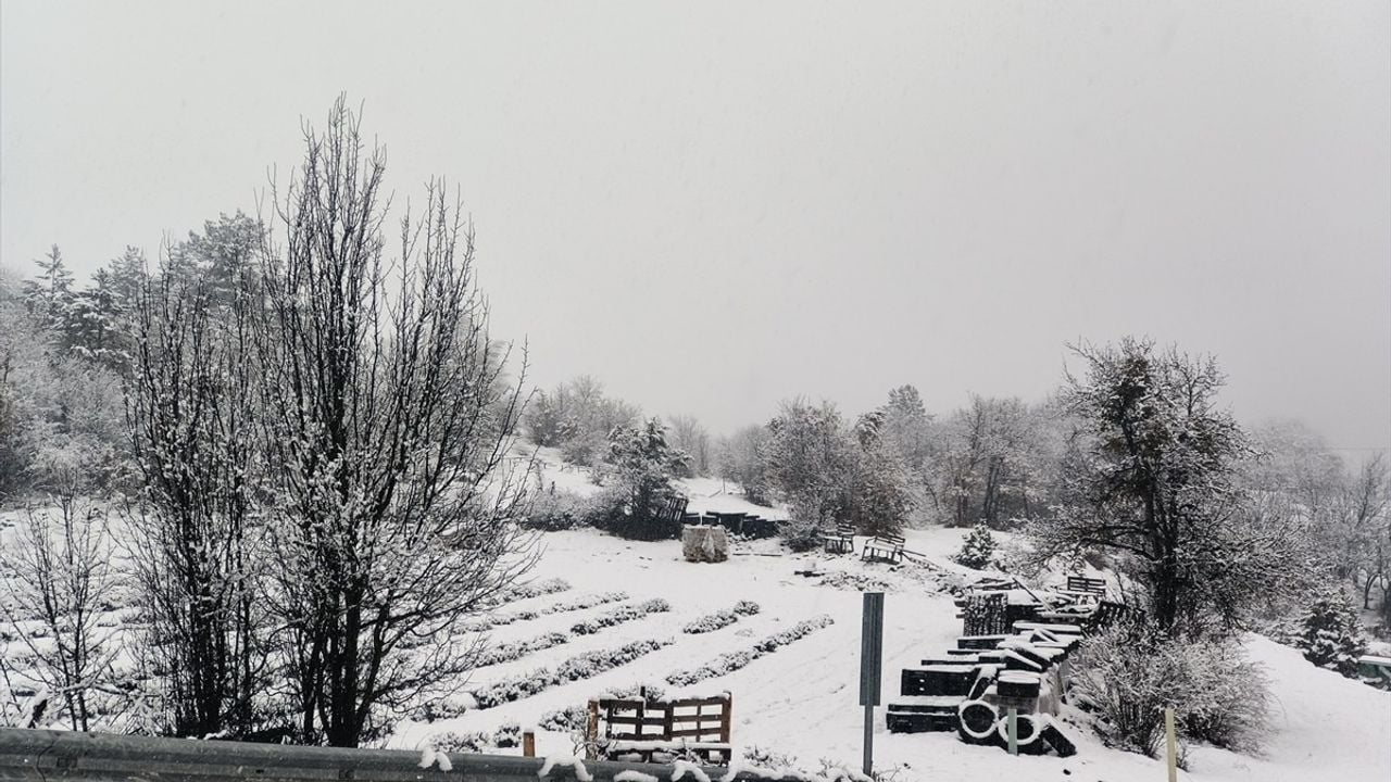 Kastamonu'da Kar Yağışı Etkisini Gösteriyor