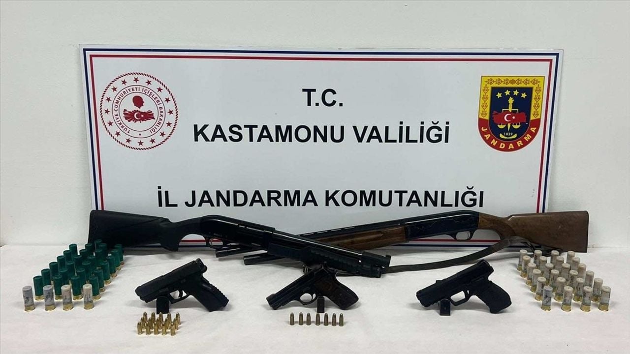 Kastamonu'da Silah Kaçakçılığı Operasyonu: 5 Şüpheli Gözaltına Alındı