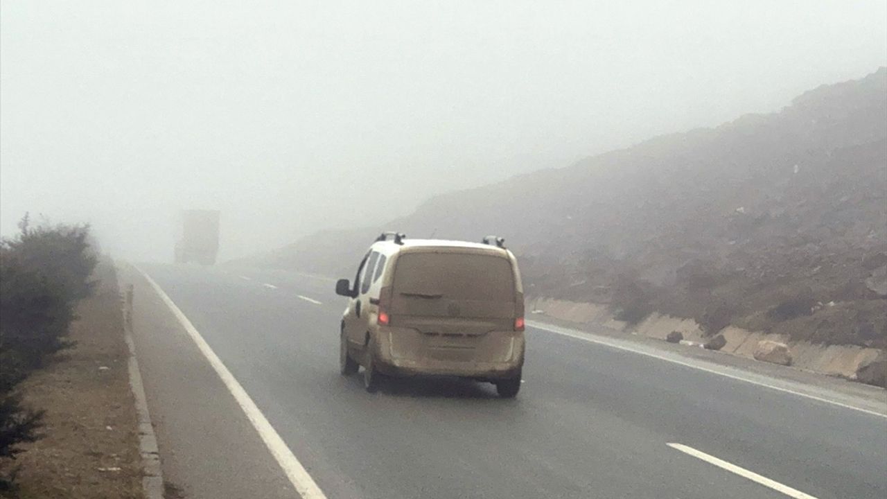Kastamonu'da Sis Ulaşımı Olumsuz Etkiliyor