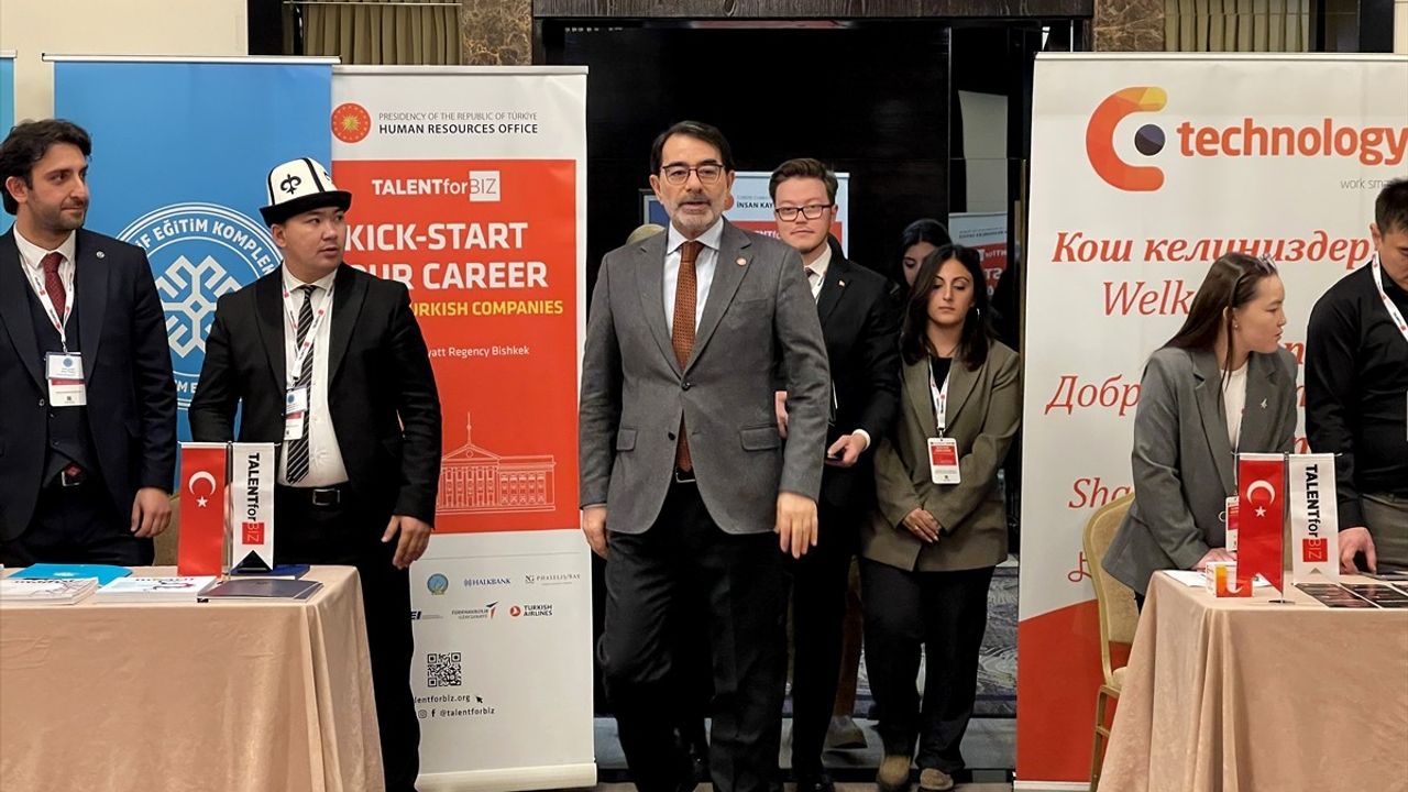 Kırgızistan'da 'Talent for BIZ' Kariyer Fuarı Yoğun İlgiyle Gerçekleşti
