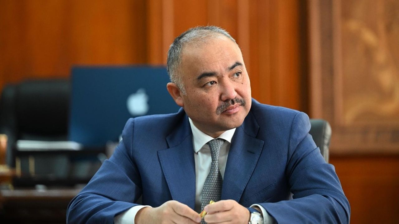 Kırgızistan Meclis Başkanı, Yeni Milli Marş İçin Halkın Görüşünü Önemsediklerini Belirtti