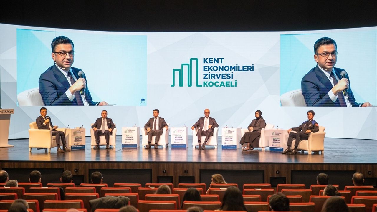 Kocaeli Kent Ekonomileri Zirvesi'nde Türkiye'nin Yenilikçi Girişimciliği Vurgulandı