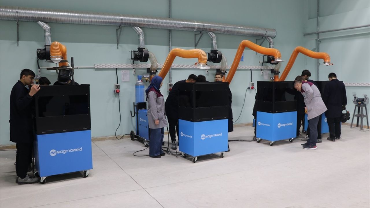 Kütahya OSB Meslek Lisesi, Nitelikli Personel Yetiştiriyor