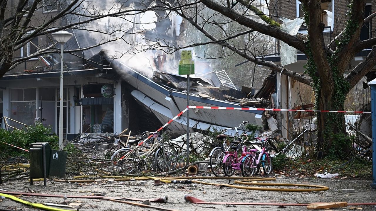 Lahey'deki Apartman Patlamasında 3 Kişi Hayatını Kaybetti