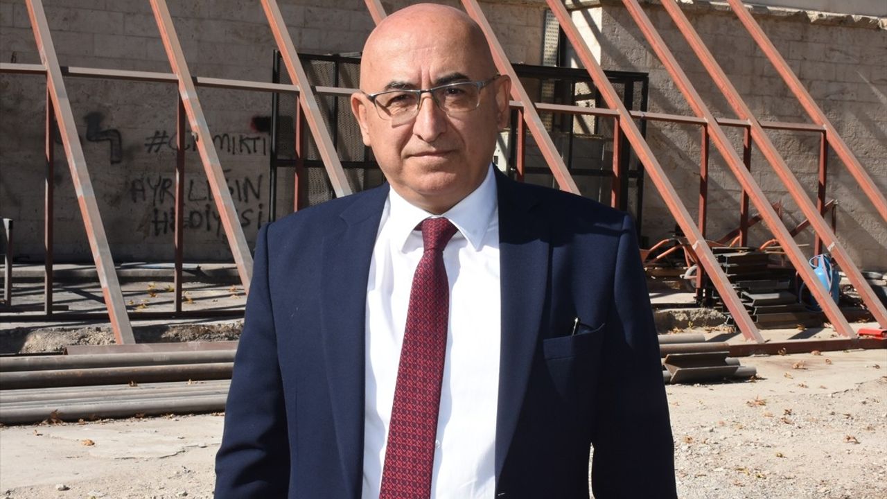 Malatya'daki Yeşilyurt Camii Kebir'in Onarım Çalışmaları Devam Ediyor