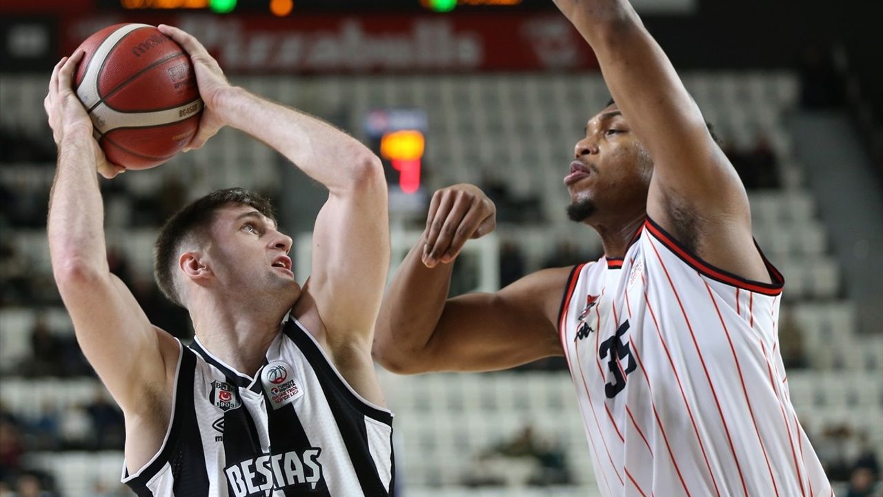 Manisa Basket, Beşiktaş Fibabanka'yı 94-88 Mağlup Etti