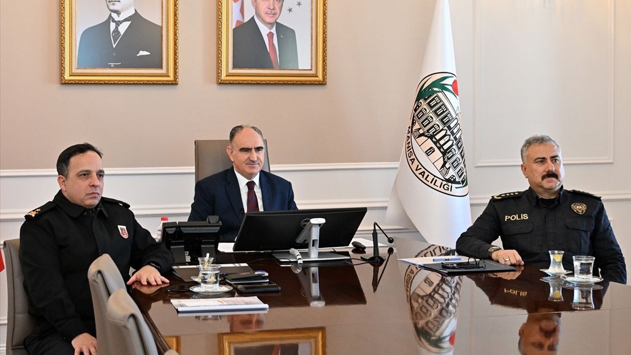 Manisa'da Yılbaşında 3 Bin 150 Kolluk Kuvveti Görev Alacak
