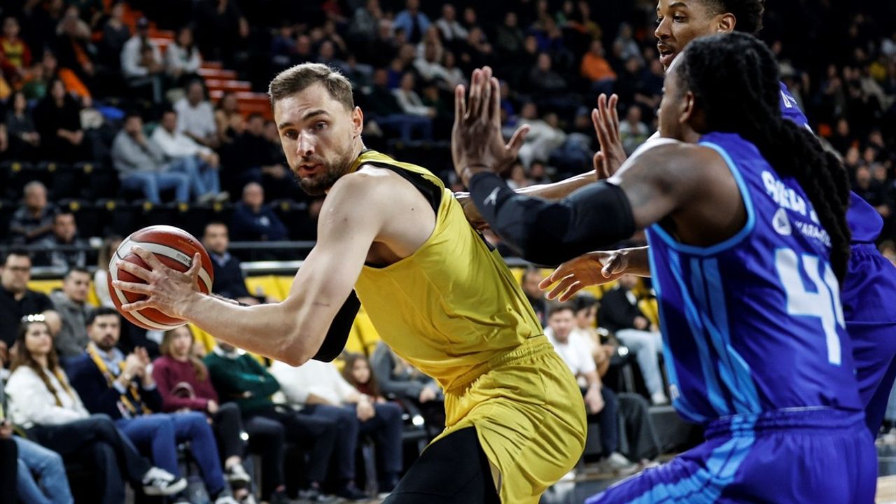 Mersin Spor, Türk Telekom'u 95-73 Yenerek 10. Haftayı Galibiyetle Tamamladı