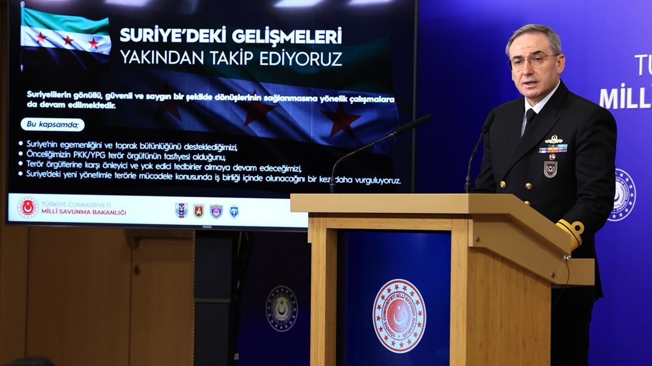 MSB'nin Basın Bilgilendirme Toplantısı: Terörle Mücadele ve Suriye Politikaları
