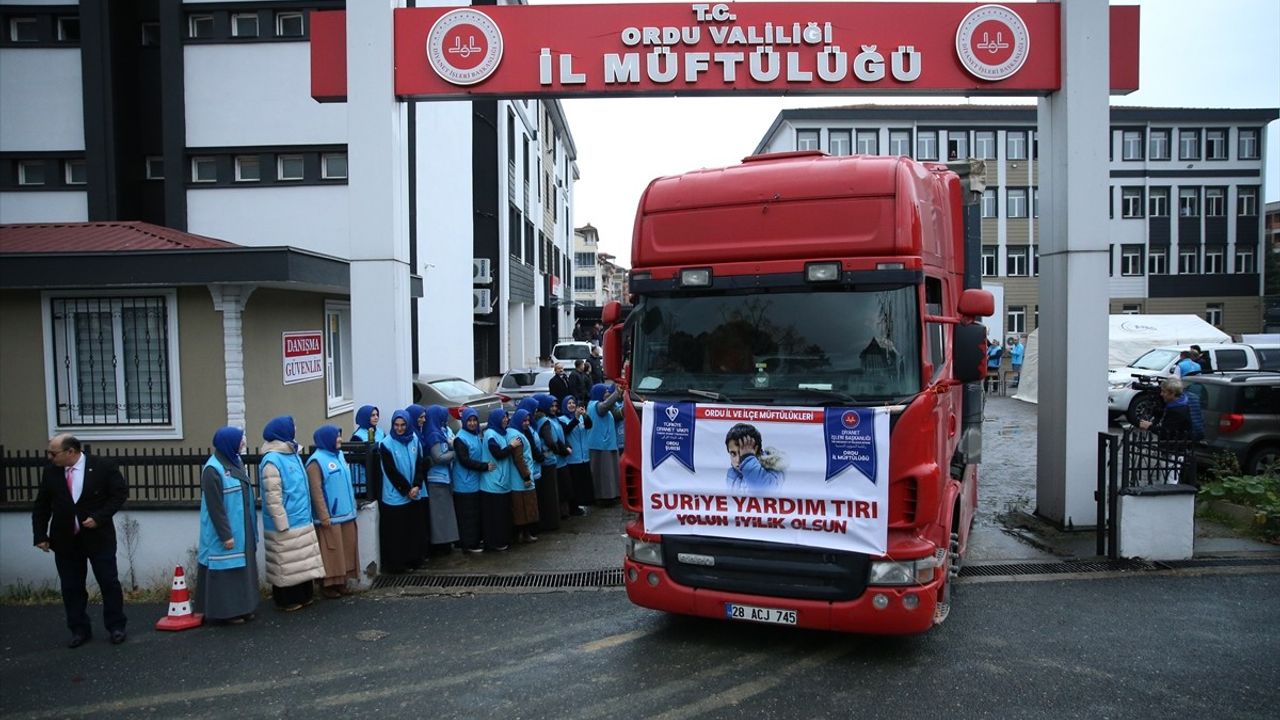Ordu'dan Suriye'ye 4 Tır İnsani Yardım Gönderildi
