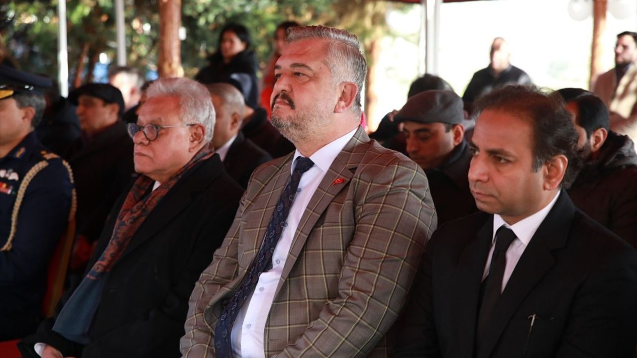 Pakistan'daki Terör Saldırısında Ölenler Ankara'da Anıldı