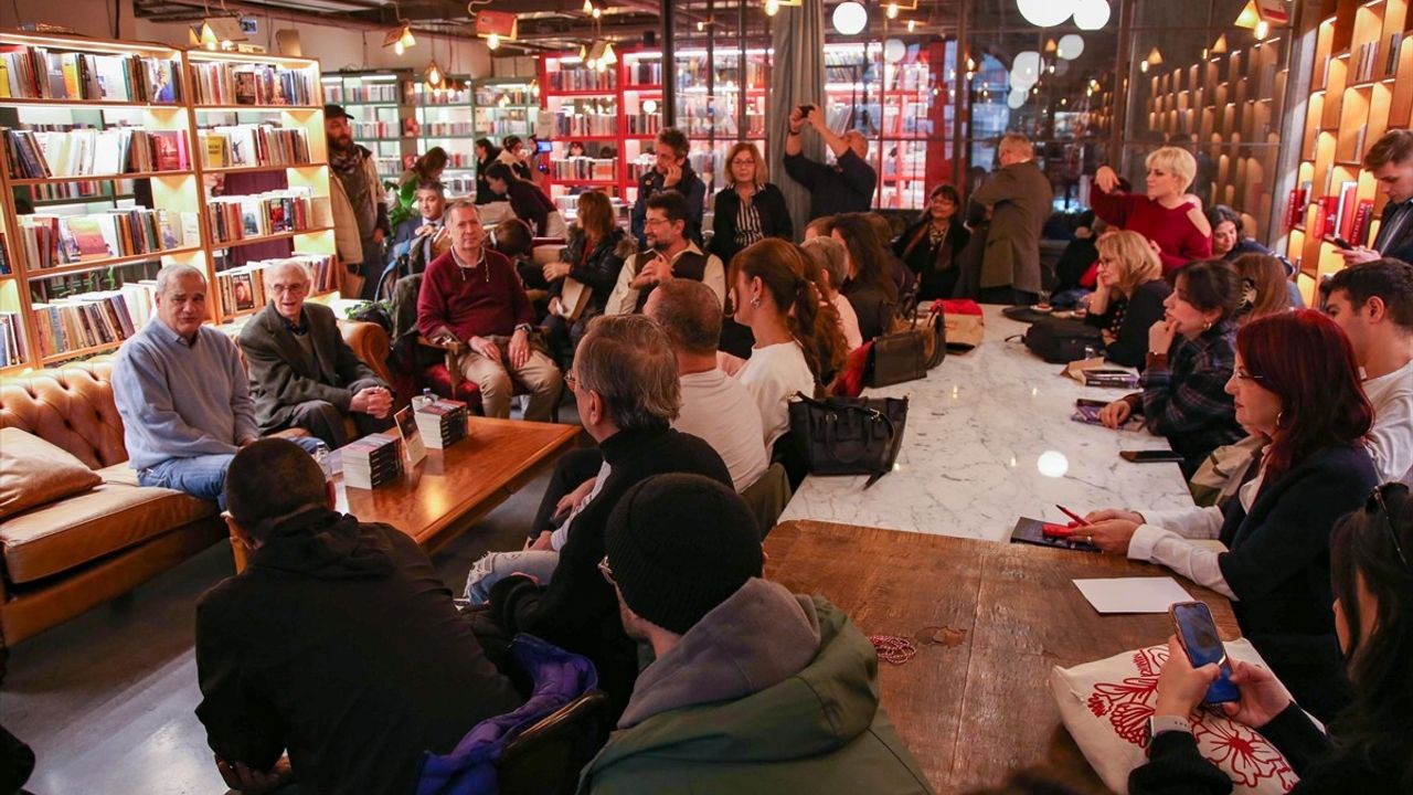 Petros Markaris'in Yeni Romanı Yapay Zeka Üzerine