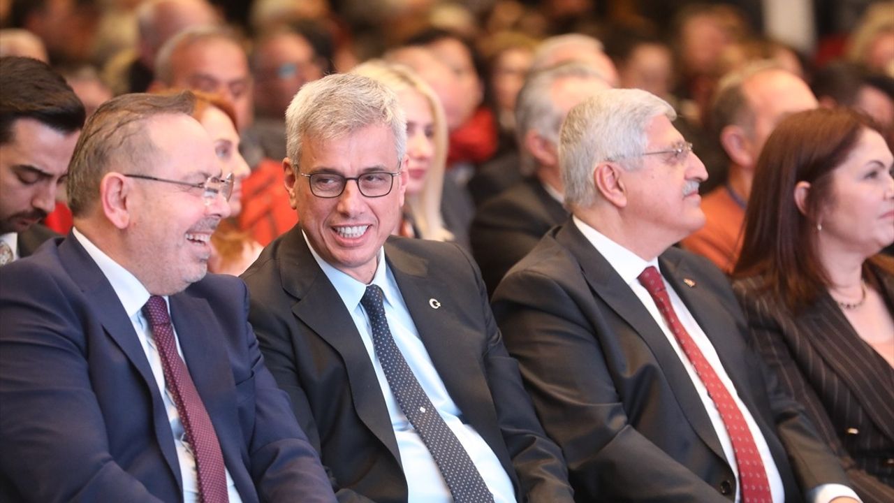 Sağlık Bakanı Memişoğlu, Edirne İl Kongresi'nde Sağlık Hedeflerini Açıkladı