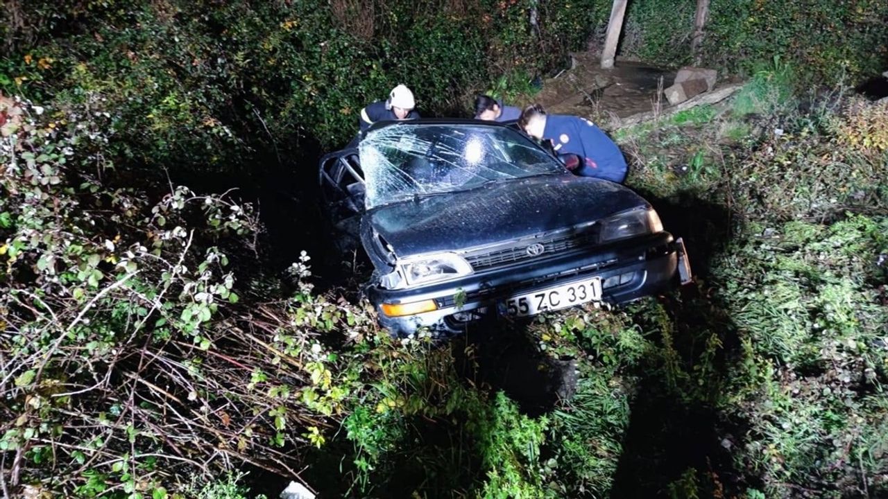 Samsun'da İki Otomobilin Çarpışması: 1 Ölü, 4 Yaralı