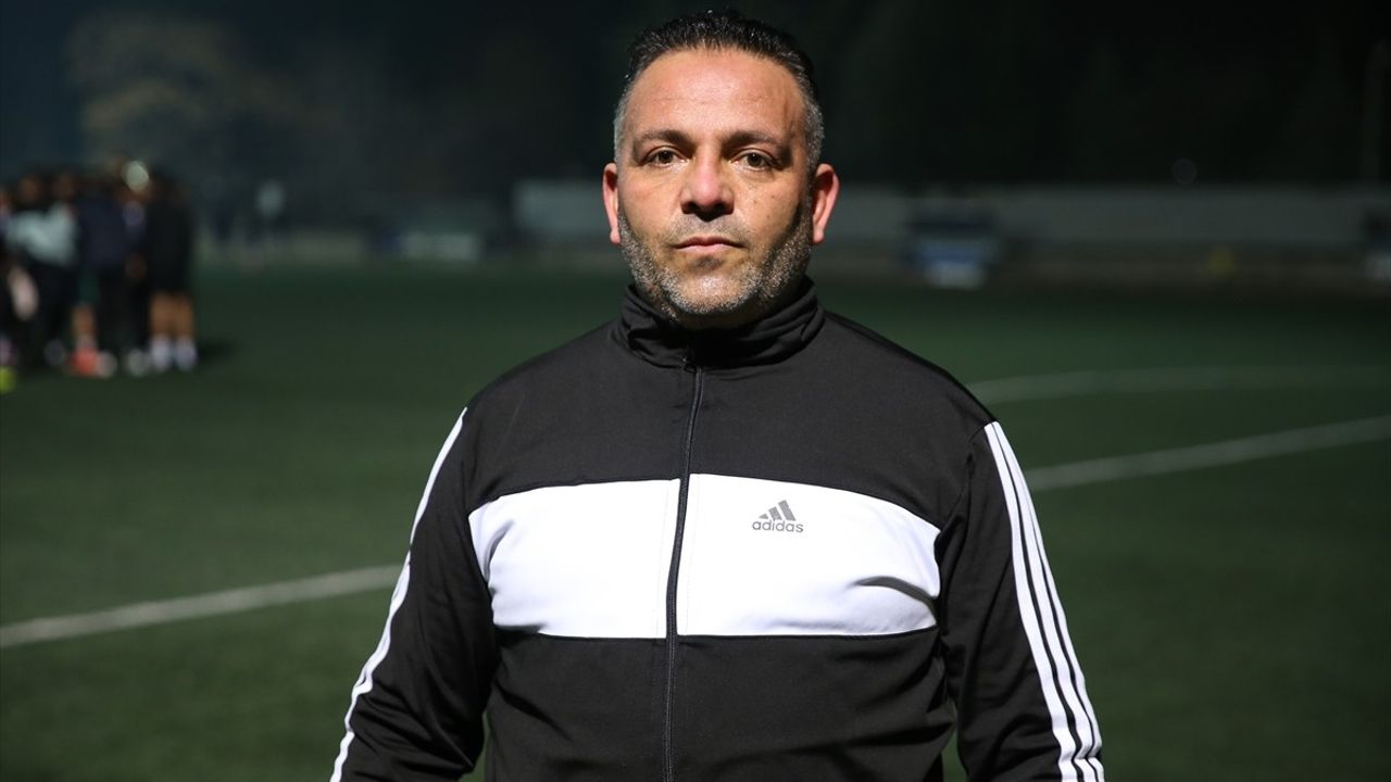 Siirt'te 50 Yaşında Lisans Alan Esnaf, Kaptanlık Görevine Seçildi