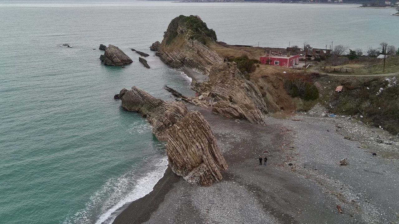 Sinop'ta Deniz Çekilmesi Hava Görüntüleri İle Belgelendi