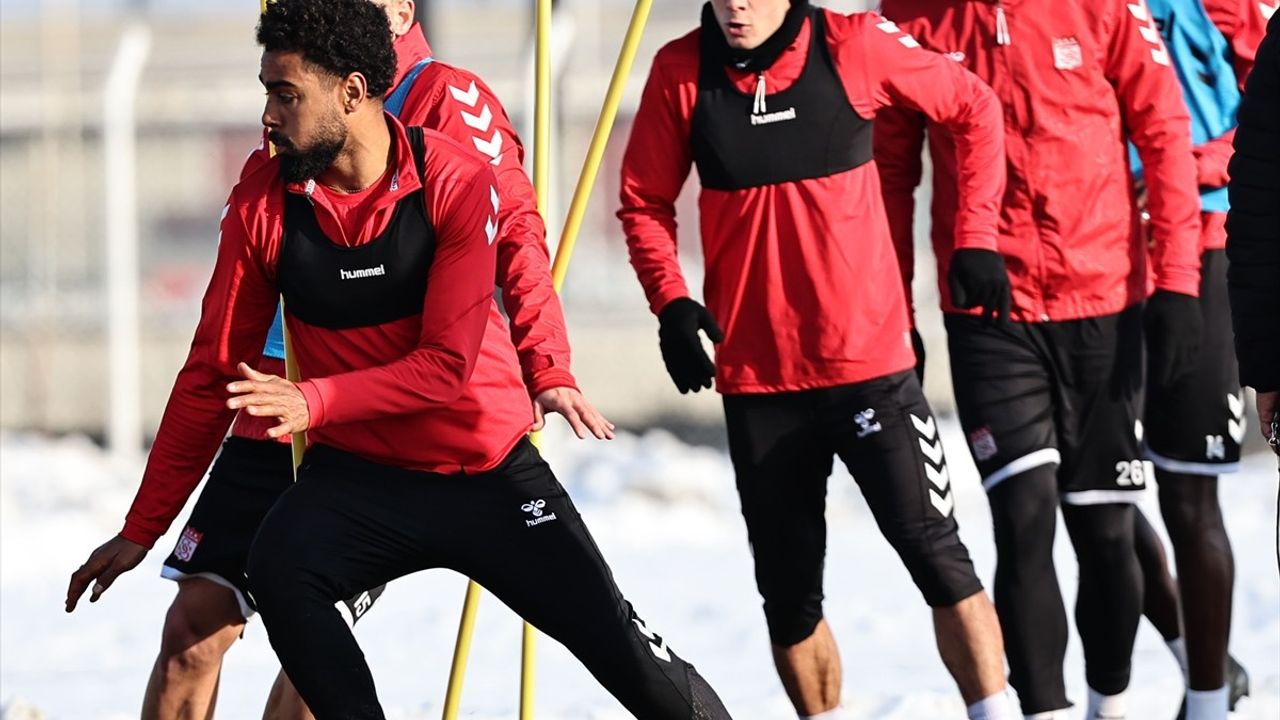 Sivasspor, Galatasaray Maçına Hazırlıklarını Sürdürüyor