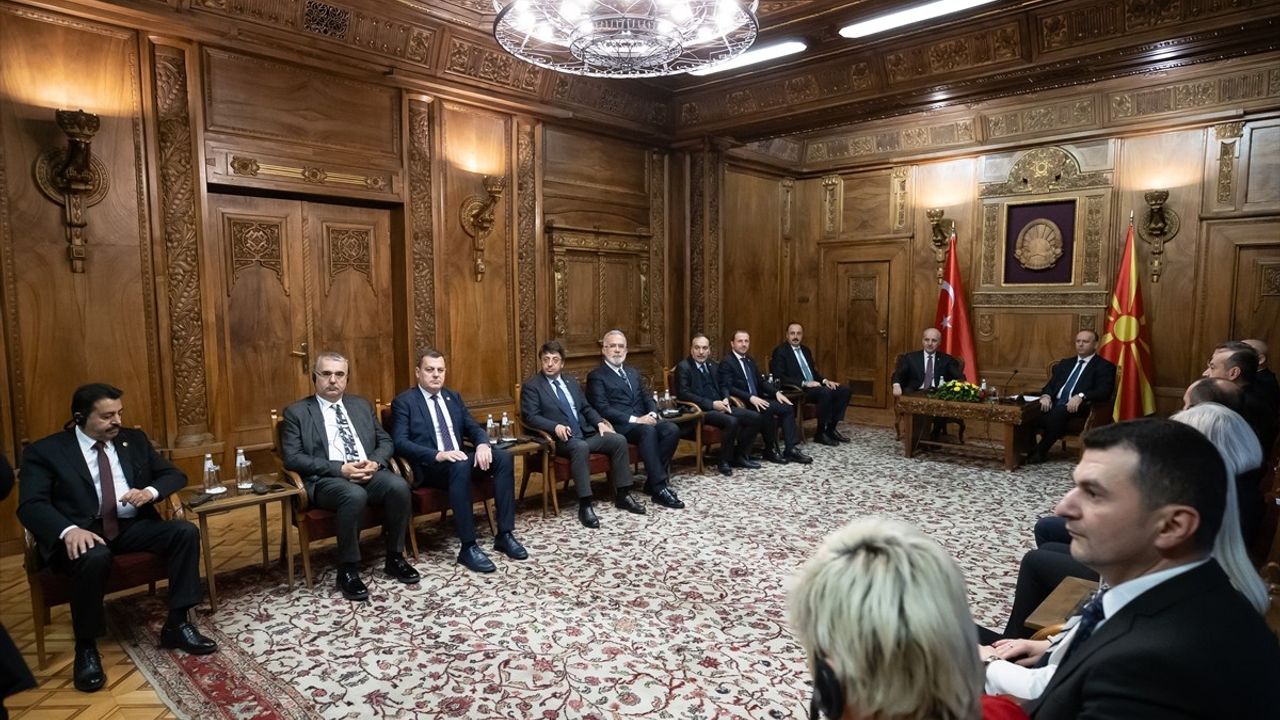 TBMM Başkanı Numan Kurtulmuş, Kuzey Makedonya'da Resmi Törende Ağırladı