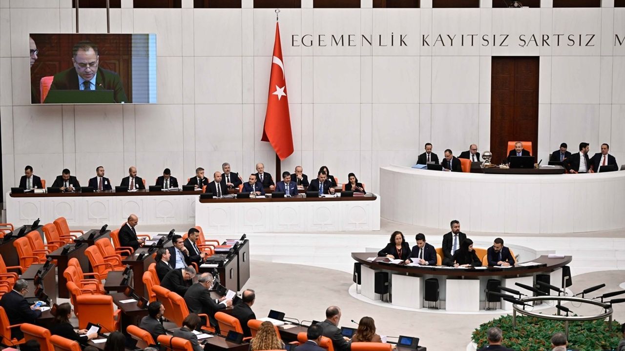 TBMM'de 2025 Yılı Çevre ve Sanayi Bakanlıkları Bütçeleri Görüşülüyor