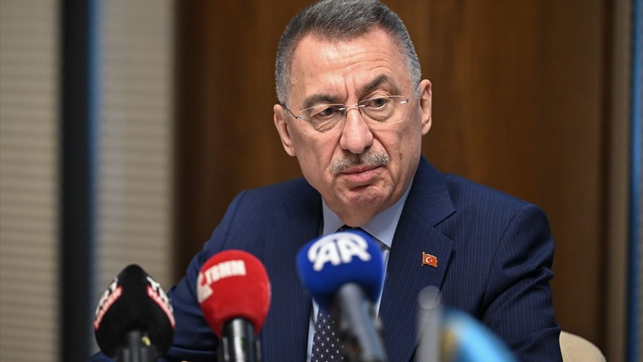 TBMM Dışişleri Komisyonu Başkanı Oktay, TDT Büyükelçileri ile Toplantı Düzenledi