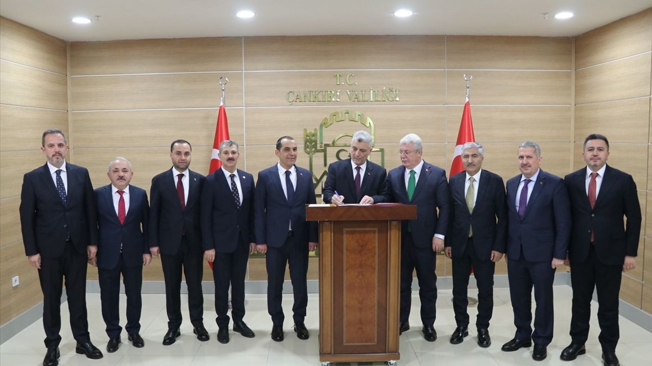 Ticaret Bakanı Bolat, Çankırı'da Ekonomik Başarıları Paylaştı